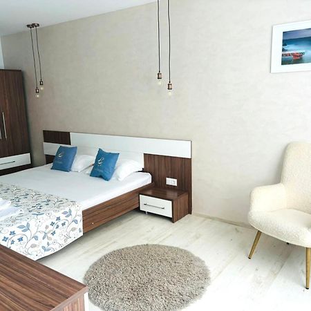 Family Hotel Regata 帕莫瑞 外观 照片