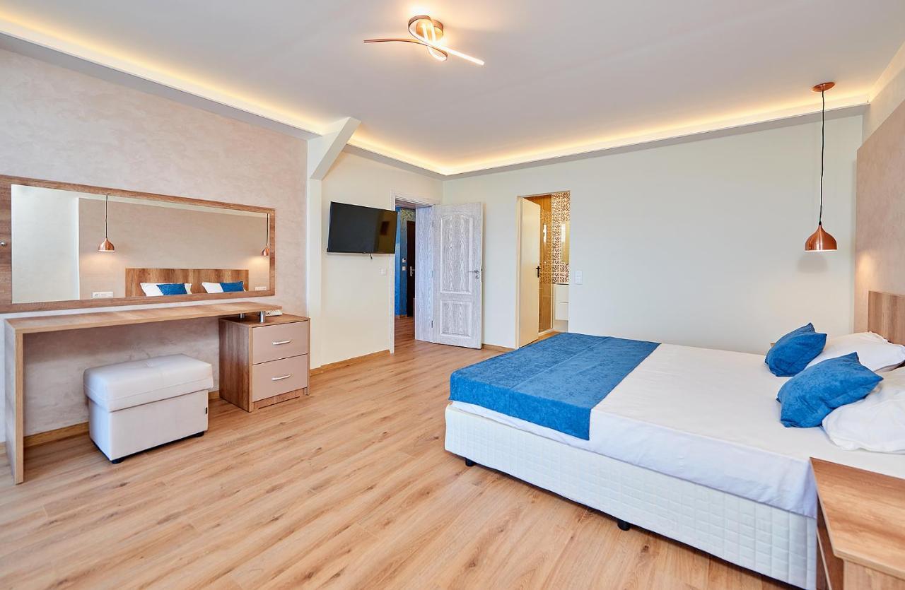 Family Hotel Regata 帕莫瑞 外观 照片