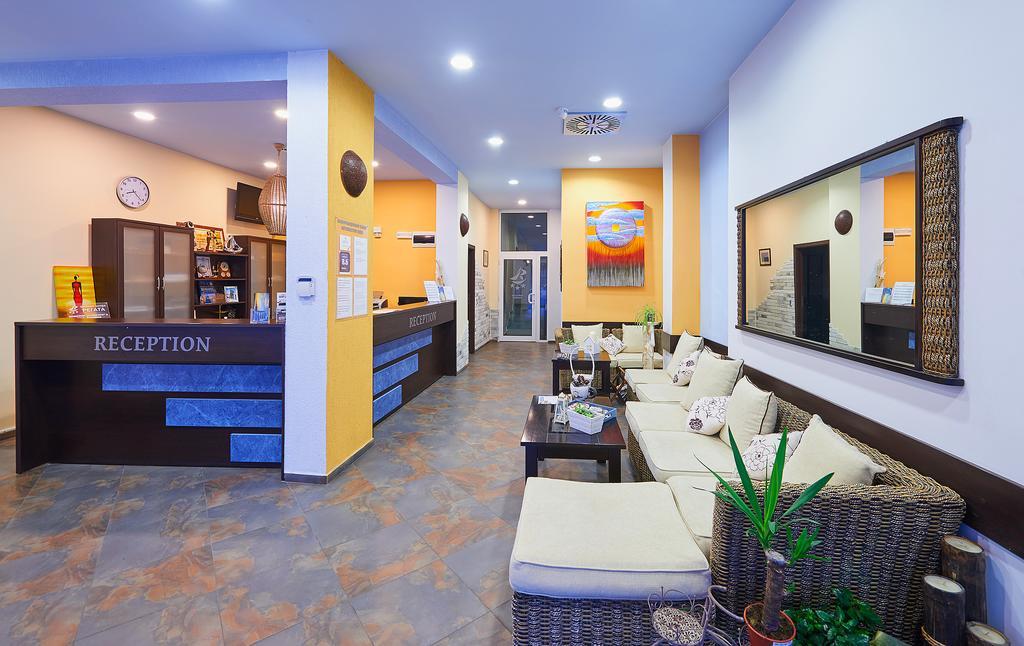 Family Hotel Regata 帕莫瑞 外观 照片